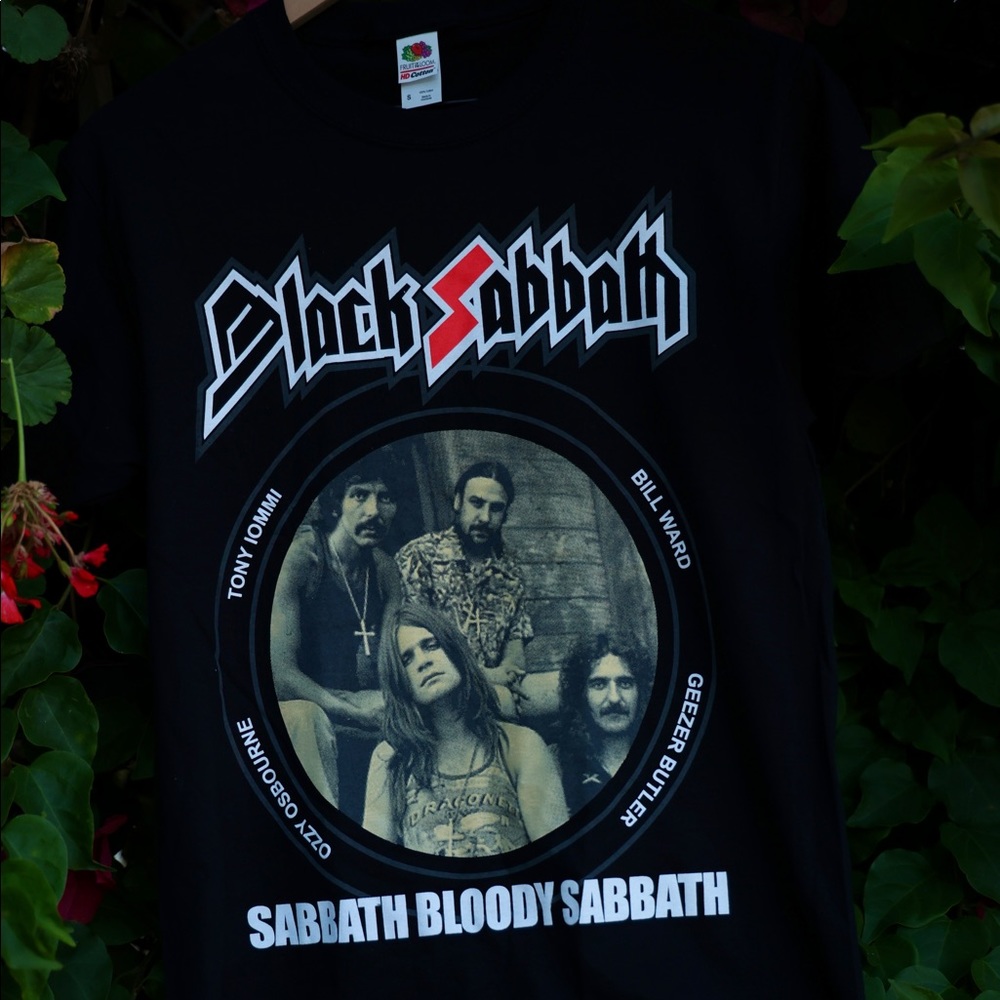 Black Sabbath - Black Tee